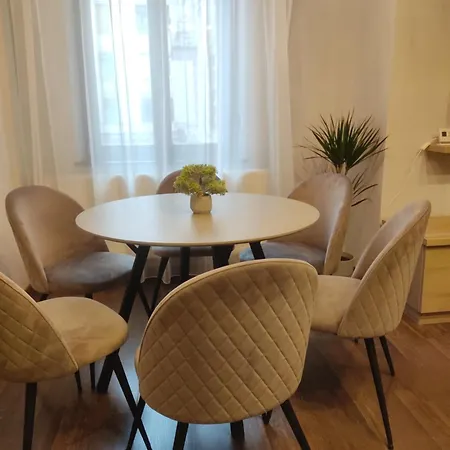 Days & Business Apartment